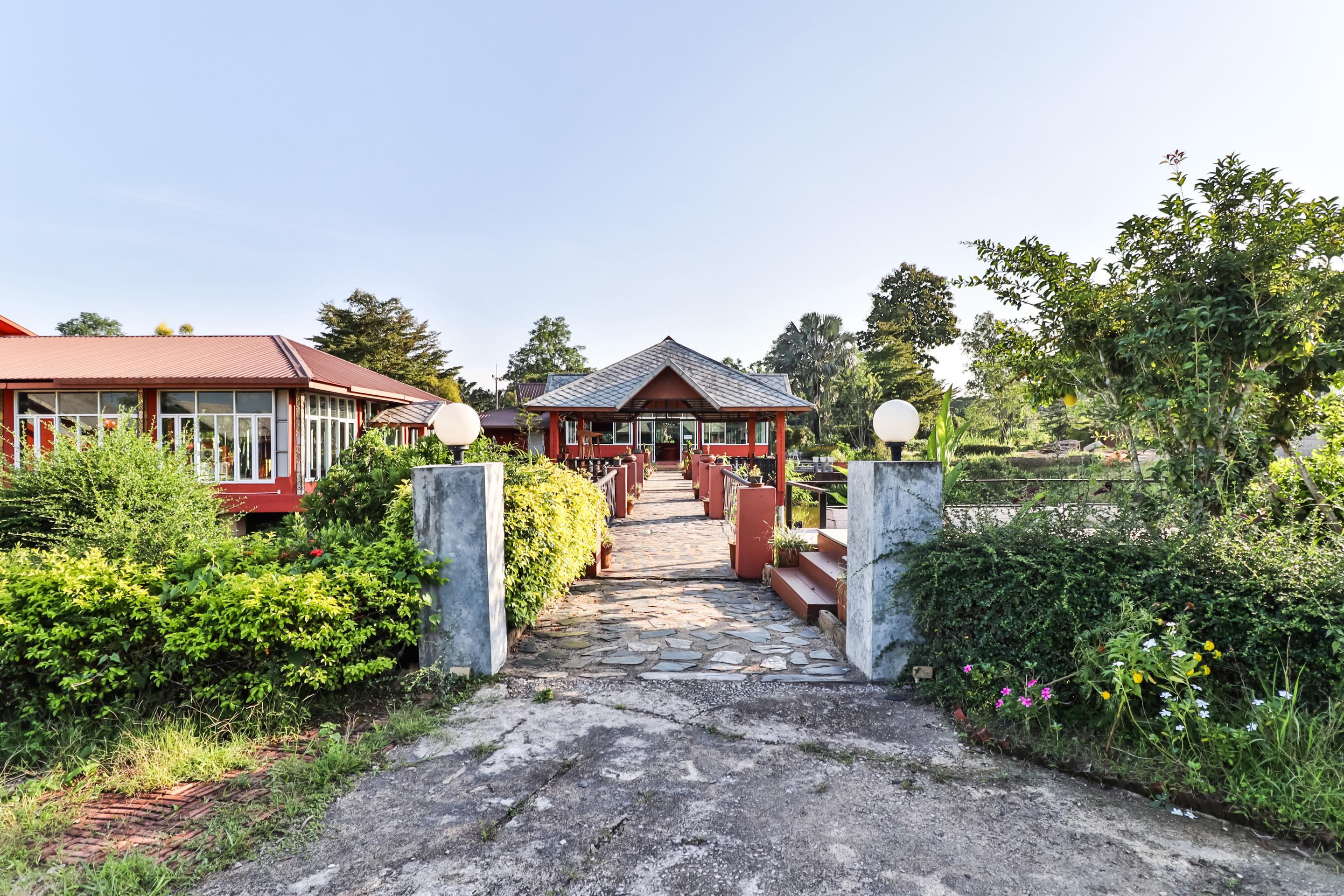 Oyo 416 Golden Nakara Resort Maesai Ме-Сай Екстер'єр фото
